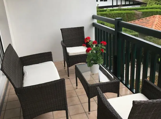 Port Bidassoa - T2 Coquet, Parking, Lit Xxl, Wifi, Pres De La Gare * Hendaye