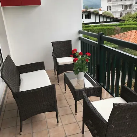 Port Bidassoa - T2 Coquet, Parking, Lit Xxl, Wifi, Pres De La Gare * Hendaye