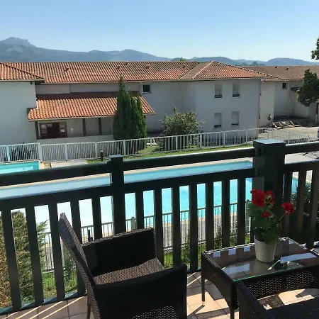 Port Bidassoa - T2 Coquet, Parking, Lit Xxl, Wifi, Pres De La Gare